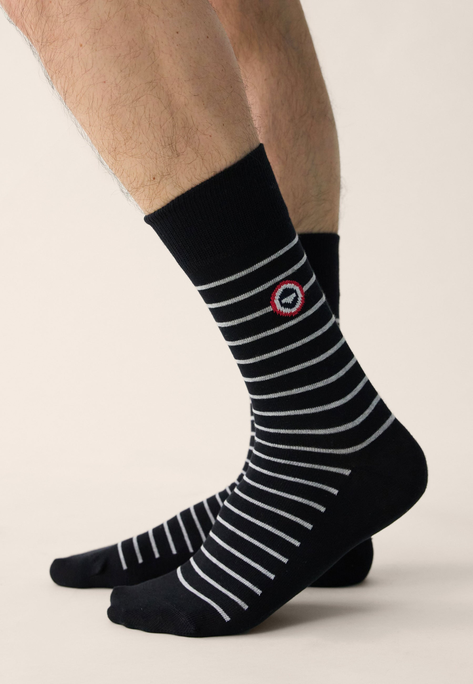 Chaussettes mi-hautes noires à rayures grises - Robuste Noir Rayures Gris Clair