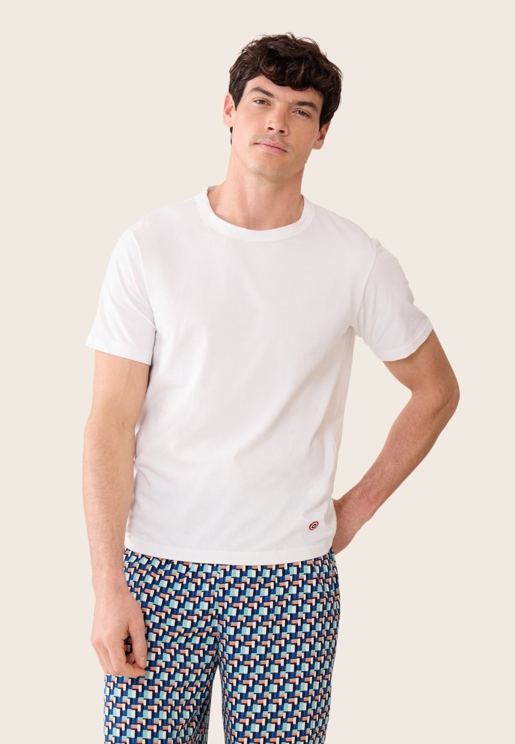 Cotton pyjama set (top and shorts) - Great white short-sleeved pyjama top and Fredy Corbusier pyjama bottoms