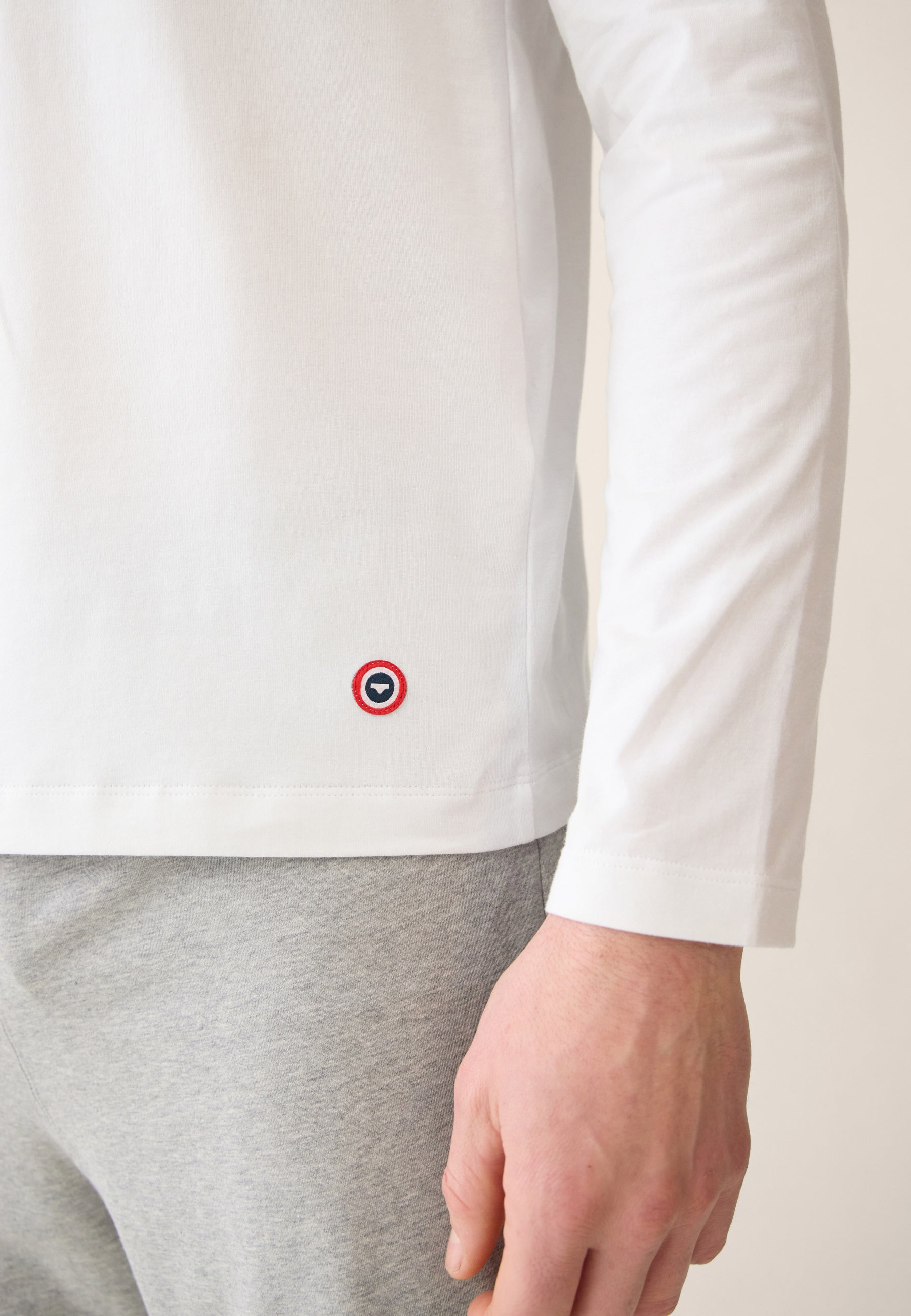 Men's white long-sleeved cotton t-shirt - Superb White