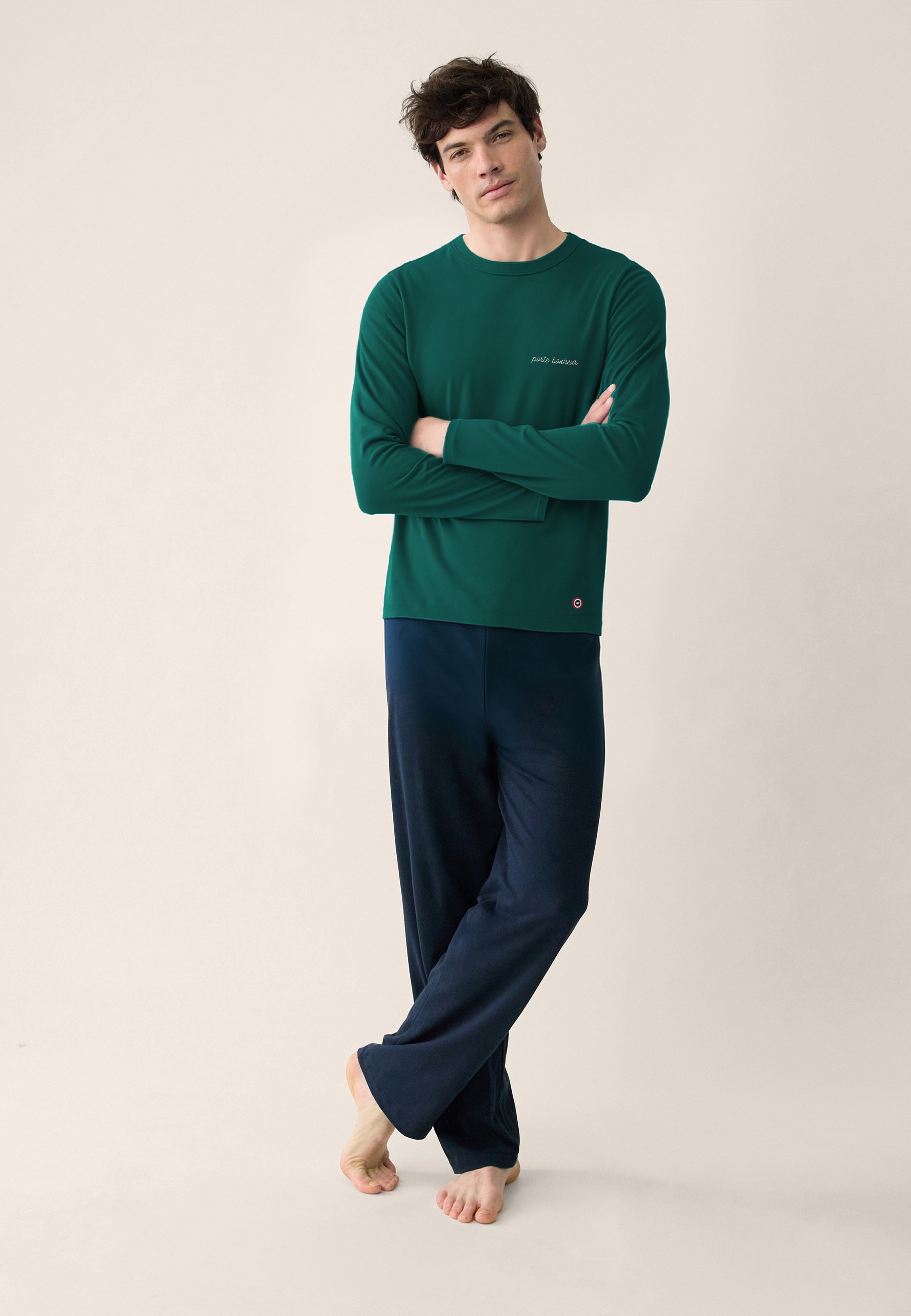 Ensemble pyjama haut vert sapin et pantalon marine en coton - Pyjama haut manches longues superbe Vert Sapin brodé Porte Bonheur et bas de pyjama long indomptable Marine