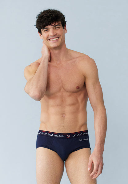Pack of 3 cotton briefs - Embroidered Navy Briefs Tout Schuss White Red