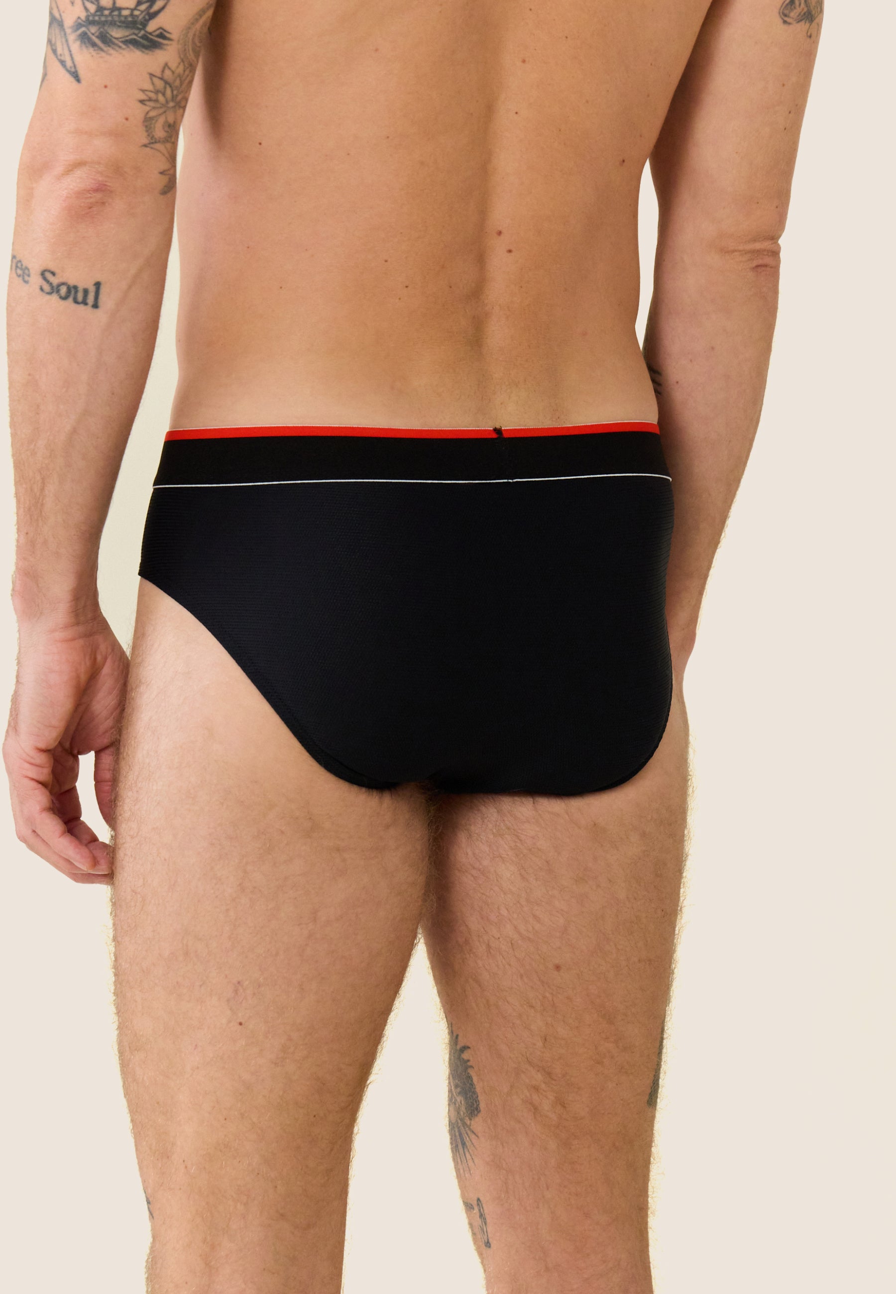 Sports briefs - Grégoire Noir